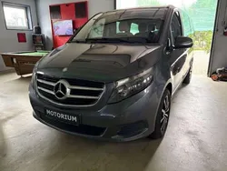 Flintgrau Gebraucht 2015 Mercedes V250 Van / Kleinbus | 25.900 € (Superpreis)
