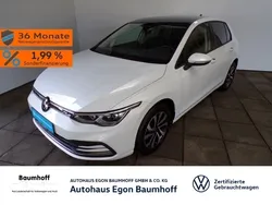 Weiß Gebraucht 2023 VW Golf VIII Active Limousine | 26.470 € (Etwas zu teuer)