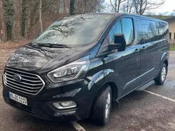 Schwarz Gebraucht 2018 Ford Tourneo Custom Van / Kleinbus | 25.000 € (Teuer)