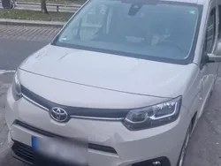 Silber Gebraucht 2021 Toyota Proace City Van | 22.000 € (Guter Preis)