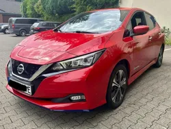Rot Gebraucht 2019 Nissan Leaf Kleinwagen | 12.800 €