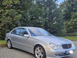 Grau Gebraucht 2005 Mercedes 280 Avantgarde Limousine | 5.900 €