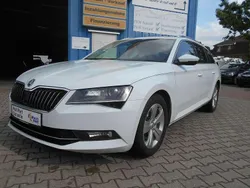 Weiß Gebraucht 2019 Skoda Superb Style Kombi | 21.999 € (Superpreis)