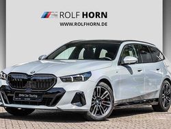 Saphirschwarz metallic Gebraucht 2024 BMW 520 Comfort Edition Kombi | 64.225 € (Teuer)