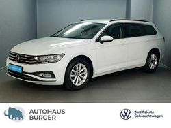 Gletscherweiss (metallic) Gebraucht 2024 VW Passat Business Kombi | 31.940 €