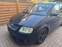 Schwarz Gebraucht 2005 VW Touran Highline Van / Kleinbus | 2.600 € (Teuer)