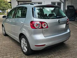 Silber Gebraucht 2009 VW Golf Plus Cross Van / Kleinbus | 8.690 € (Etwas zu teuer)