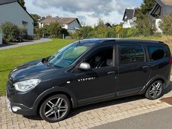 Grau Gebraucht 2019 Dacia Lodgy Stepway Van / Kleinbus | 9.999 € (Etwas zu teuer)