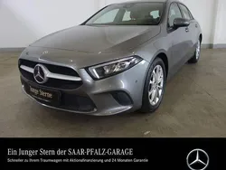 Grau Gebraucht 2019 Mercedes A200 Limousine | 24.450 € (Fairer Preis)