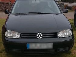 Schwarz Gebraucht 2003 VW Golf IV Kleinwagen | 2.250 € (Teuer)