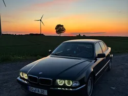 Grün Gebraucht 1996 BMW 728 Limousine | 7.000 €