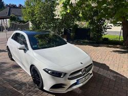 Weiß Gebraucht 2018 Mercedes A250 AMG Limousine | 25.900 € (Fairer Preis)