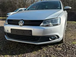 Silber Gebraucht 2013 VW Jetta Comfortline Limousine | 4.490 € (Superpreis)