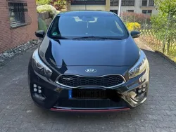Schwarz Gebraucht 2015 Kia ProCeed GT-Track Kleinwagen | 10.150 € (Fairer Preis)