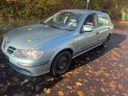 Grau Gebraucht 2001 Nissan Almera Acenta Limousine | 1.950 € (Fairer Preis)