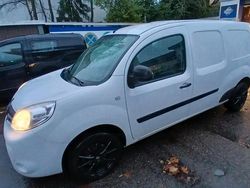 Weiß Gebraucht 2020 Renault Kangoo Van / Kleinbus | 11.950 € (Etwas zu teuer)