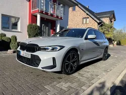 Grau Gebraucht 2022 BMW 330e M Sport Kombi | 38.990 € (Etwas zu teuer)