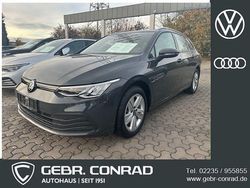Grau Gebraucht 2021 VW Golf VIII Life Kombi | 20.789 € (Fairer Preis)