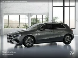 Grau Gebraucht 2024 Mercedes A180 Advanced Limousine | 30.890 € (Fairer Preis)