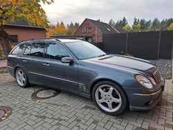Grau Gebraucht 2006 Mercedes E280 Avantgarde Kombi | 3.400 € (Superpreis)