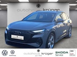Grau Gebraucht 2022 Audi Q4 e-tron S-Line SUV | 35.900 € (Fairer Preis)