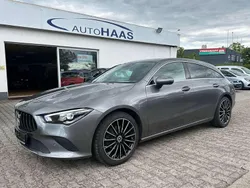 Mountaingrau met. Gebraucht 2020 Mercedes CLA180 Limousine | 23.985 € (Guter Preis)