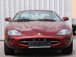 Rot Gebraucht 1997 Jaguar XK8 Coupé | 24.999 €