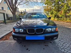 Blau Gebraucht 1999 BMW 523 Kombi | 3.950 €