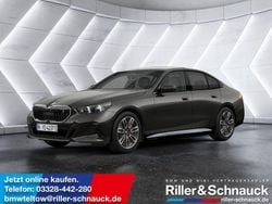 Grau Neu 2025 BMW i5 M Sport Limousine | 96.110 €