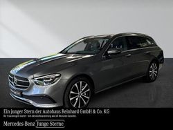 Grau Gebraucht 2022 Mercedes E300 Avantgarde Limousine | 33.350 € (Etwas zu teuer)