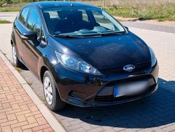 Schwarz Gebraucht 2011 Ford Fiesta Kleinwagen | 4.700 €
