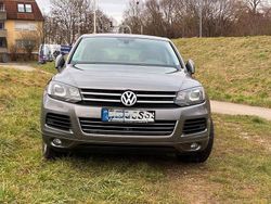 Grau Gebraucht 2011 VW Touareg Exclusive SUV | 13.400 € (Fairer Preis)