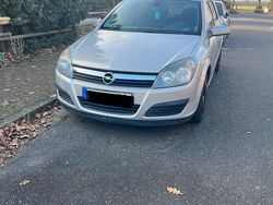 Silber Gebraucht 2006 Opel Astra Kombi | 1.750 € (Fairer Preis)