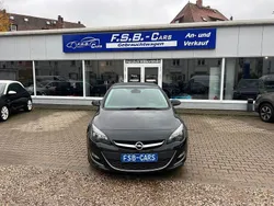 Schwarz Gebraucht 2015 Opel Astra Exklusiv Limousine | 6.750 € (Fairer Preis)