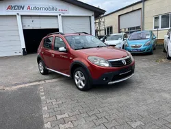 Gold Gebraucht 2010 Dacia Sandero Stepway Kleinwagen | 3.900 € (Fairer Preis)