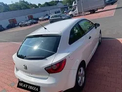 Weiß Gebraucht 2011 Seat Ibiza Kleinwagen | 3.899 € (Fairer Preis)