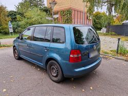 Blau Gebraucht 2004 VW Touran Van / Kleinbus | 899 € (Superpreis)