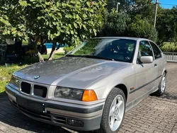 Silber Gebraucht 1996 BMW 316 Compact Kleinwagen | 4.000 €