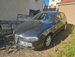 Schwarz Gebraucht 2006 Alfa Romeo 147 Impression Kleinwagen | 1.000 € (Superpreis)