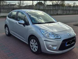 Silber Gebraucht 2012 Citroën C3 Kleinwagen | 5.700 € (Etwas zu teuer)