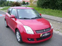 Rot Gebraucht 2010 Suzuki Swift Club Limousine | 5.150 € (Teuer)