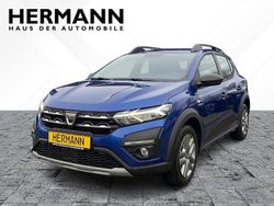 Blau Gebraucht 2022 Dacia Sandero Essentiel Limousine | 12.401 € (Guter Preis)