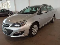 Silber Gebraucht 2015 Opel Astra Edition Kombi | 9.490 € (Teuer)
