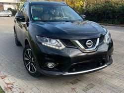 Schwarz Gebraucht 2016 Nissan X-Trail SUV | 11.800 € (Fairer Preis)