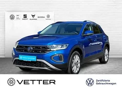 Blau Gebraucht 2024 VW T-Roc Life SUV | 27.899 € (Fairer Preis)