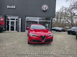 Rot Gebraucht 2023 Alfa Romeo Stelvio Ti SUV | 37.300 € (Etwas zu teuer)