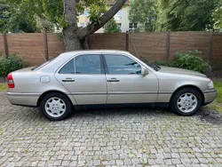 Grau Gebraucht 1994 Mercedes C220 Elegance Limousine | 4.998 €