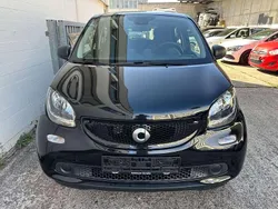 Schwartz Gebraucht 2019 Smart ForFour Passion Kleinwagen | 12.799 € (Fairer Preis)
