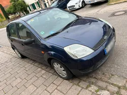 Blau Gebraucht 2002 Ford Fiesta Kleinwagen | 300 € (Superpreis)