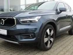 Denim blue Gebraucht 2020 Volvo XC40 Momentum SUV | 29.100 € (Teuer)